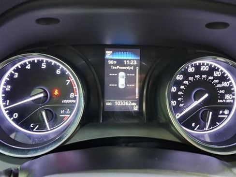 Used 2019 Toyota Camry SE FWD image 17