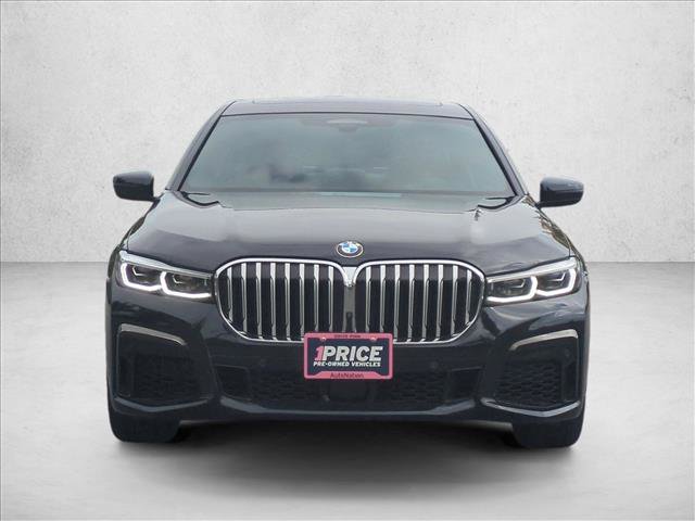 Used 2021 BMW 750i xDrive w/ Executive Package AWD/4WD image 2