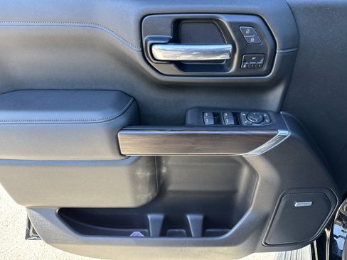 Used 2021 GMC Sierra 1500 SLT w/ SLT Premium Plus Package image 14