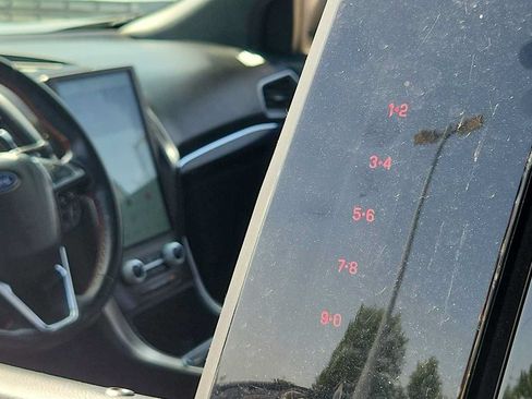 Used 2021 Ford Edge ST-Line FWD image 29