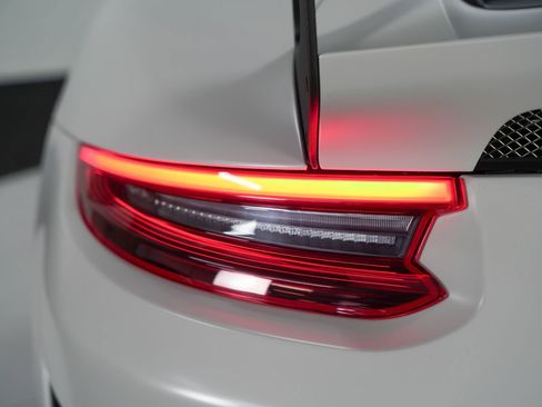 Used 2019 Porsche 911 GT3 RS image 19