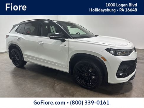 New 2026 Volkswagen Tiguan SE R-Line image 1