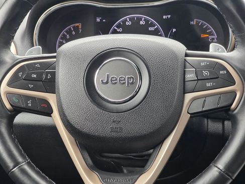 Used 2017 Jeep Grand Cherokee Laredo w/ Quick Order Package 23E image 18