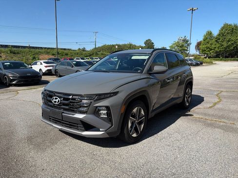 Used 2026 Hyundai Tucson SEL FWD image 2