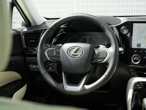 Used 2025 Lexus NX 350h AWD w/ Accessory Package (2T) image 9