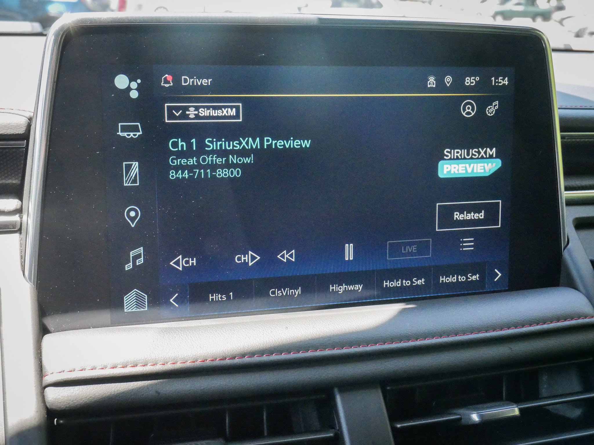 Used 2024 Chevrolet Suburban RST RWD image 23