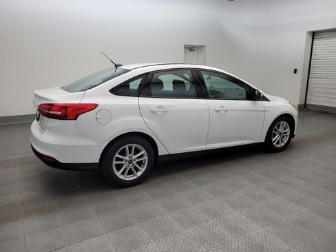 Used 2017 Ford Focus SE FWD image 10