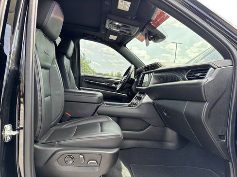 Used 2023 GMC Yukon XL Denali w/ Max Trailering Package AWD/4WD image 35