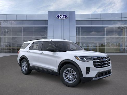 New 2026 Ford Explorer Active AWD/4WD image 7