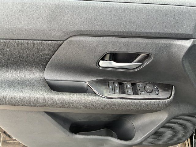 New 2026 Nissan Kicks SV w/ Cold Weather Package FWD image 13