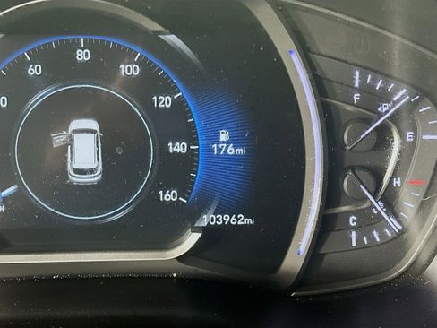 Used 2019 Hyundai Santa Fe SEL w/ Cargo Package image 19