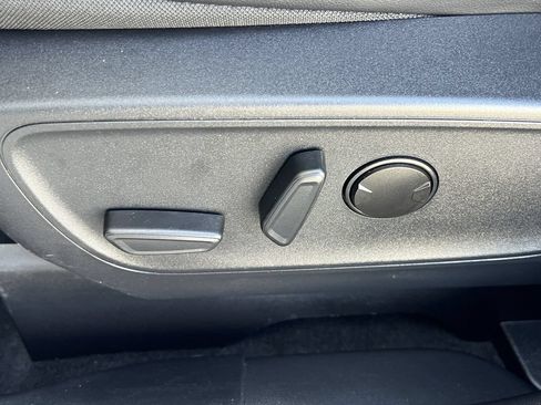 Used 2025 Ford Escape ST-Line w/ Equipment Group 301A FWD image 21