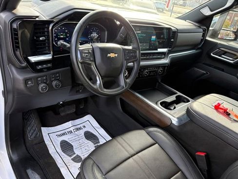 Used 2025 Chevrolet Silverado 2500 High Country w/ High Country Premium Package image 21