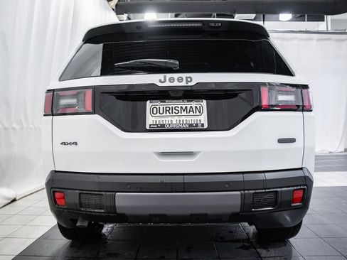 New 2026 Jeep Cherokee Overland image 5