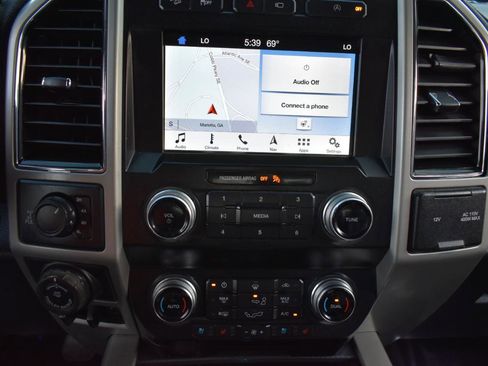 Used 2019 Ford F150 Lariat w/ Equipment Group 502A Luxury image 19