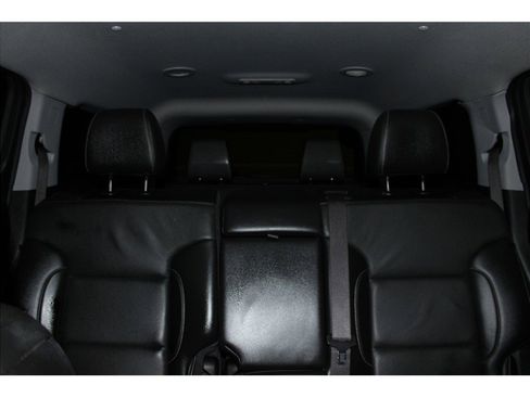 Used 2023 GMC Acadia SLT image 27