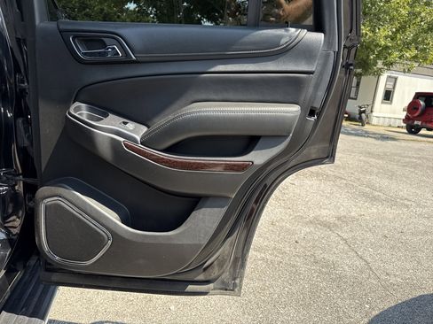 Used 2018 GMC Yukon SLE w/ SLE Value Package image 29