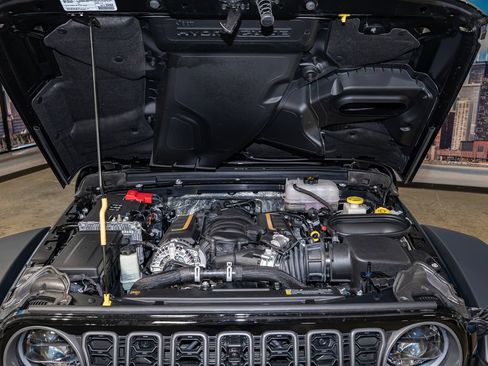 Used 2026 Jeep Wrangler Unlimited Rubicon 392 w/ Quick Order Package 27X Moab AWD/4WD image 5