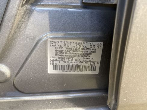 Used 2017 Nissan Sentra SR w/ SR Midnight Edition image 35