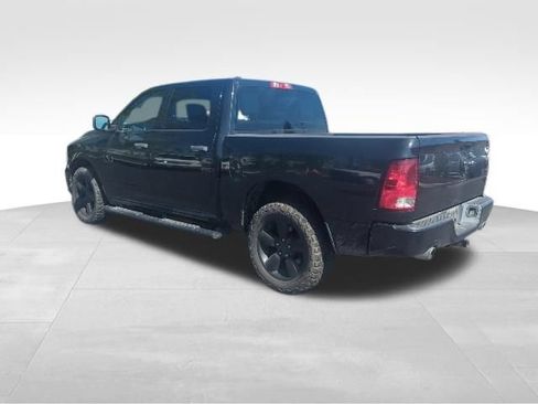 Used 2017 RAM 1500 Express w/ Black Ram 1500 Express Group AWD/4WD image 9
