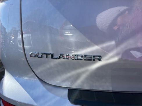 New 2026 Mitsubishi Outlander AWD image 14