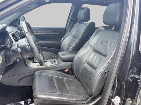 Used 2015 Jeep Grand Cherokee Overland w/ Advanced Technology Group AWD/4WD image 9