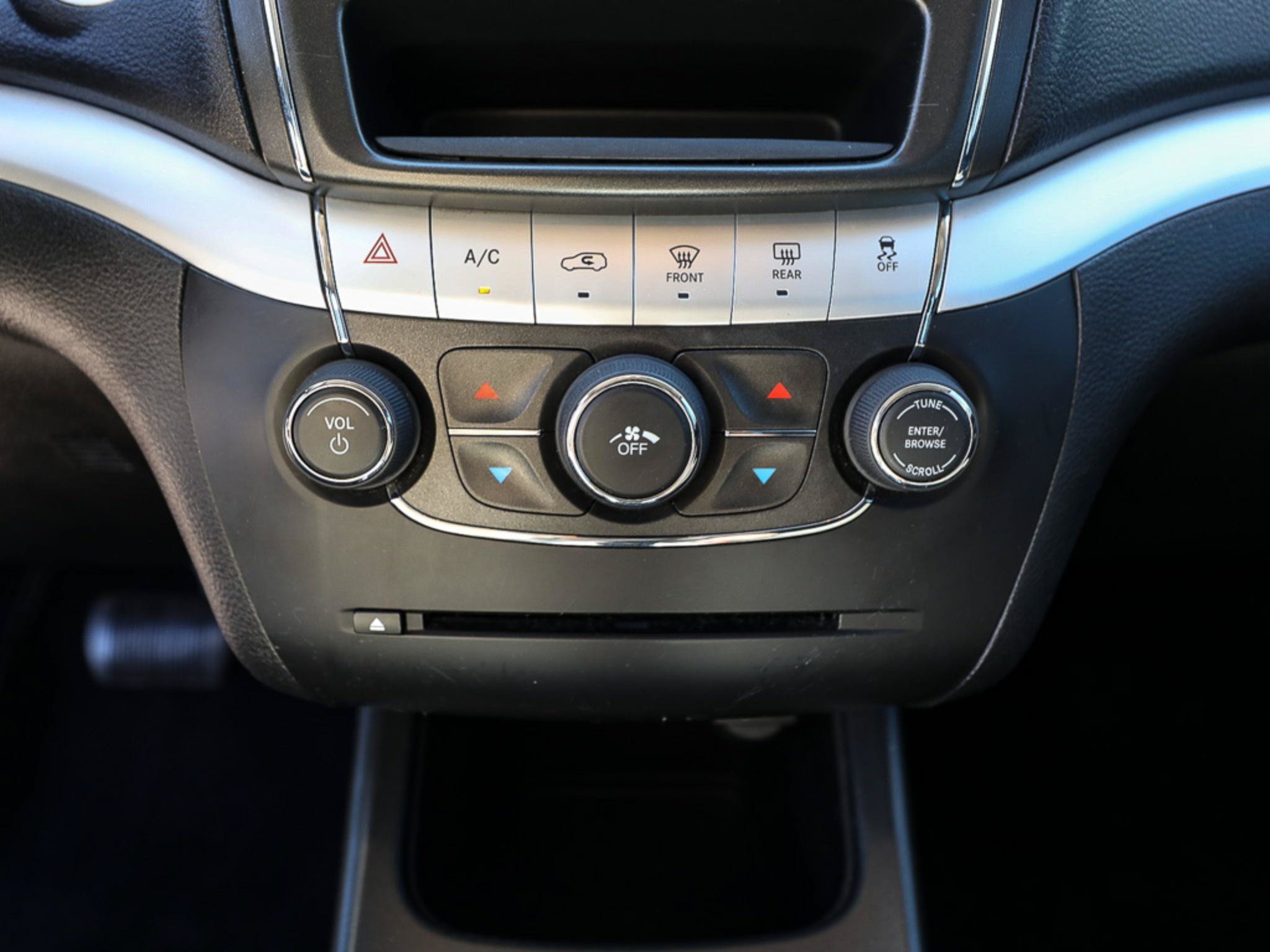 Used 2016 Dodge Journey SE FWD image 18