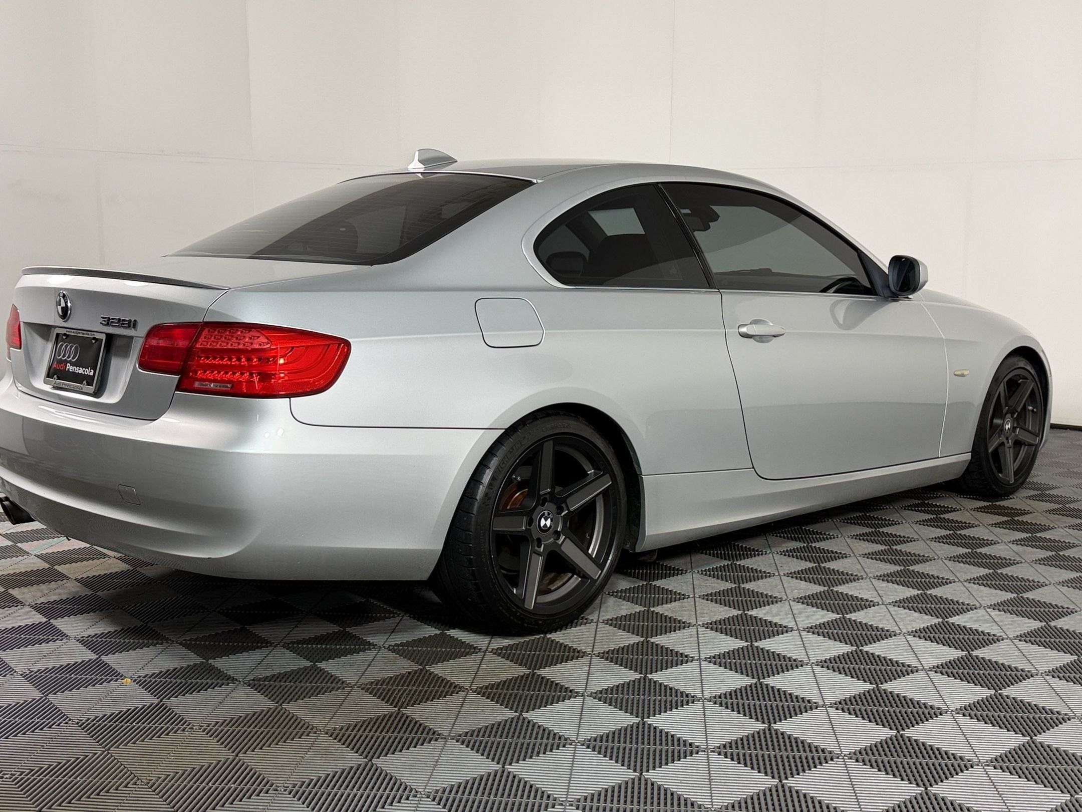 Used 2011 BMW 328i Coupe RWD image 7