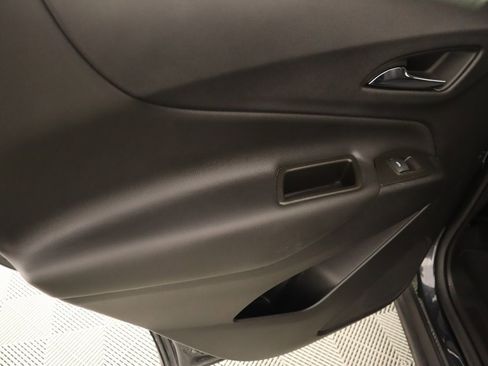 Used 2023 Chevrolet Equinox LT image 15