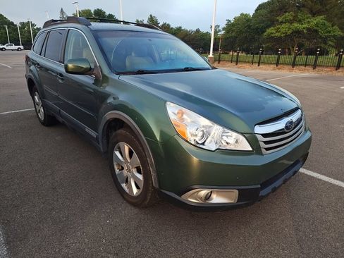 Used 2012 Subaru Outback 2.5i Premium AWD/4WD image 3