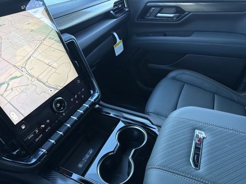 New 2026 GMC Yukon XL AT4 w/ AT4 Premium Package image 24