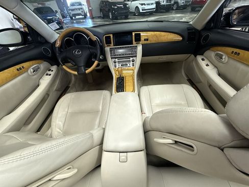 Used 2002 Lexus SC 430 Convertible RWD image 21