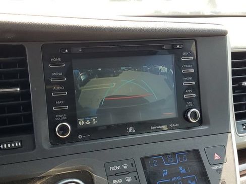 Used 2020 Toyota Sienna Limited Premium AWD/4WD image 26