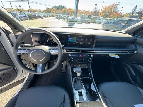 New 2025 Hyundai Santa Cruz SEL image 11