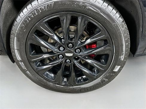 Used 2024 Cadillac XT6 Sport w/ LPO, ONYX Package image 35