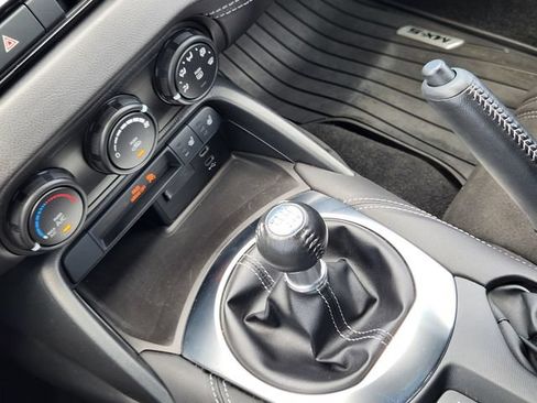 Used 2025 MAZDA MX-5 Miata Club RWD image 21