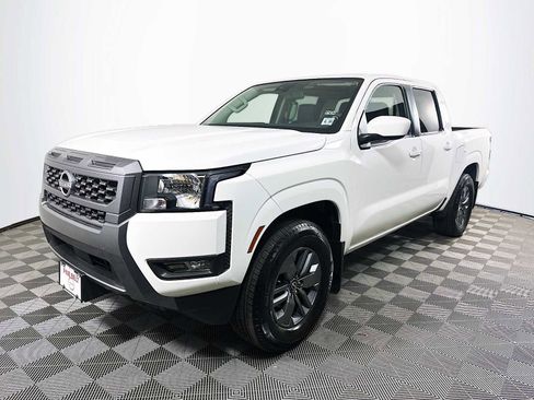 Used 2025 Nissan Frontier SV w/ SV Convenience Package image 1