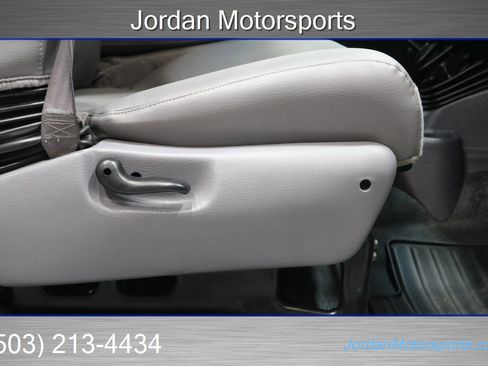 Used 2001 Dodge Ram 3500 Truck ST image 71