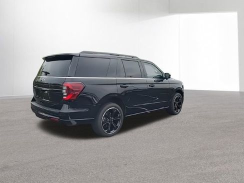 Used 2023 Ford Expedition Limited AWD/4WD image 10