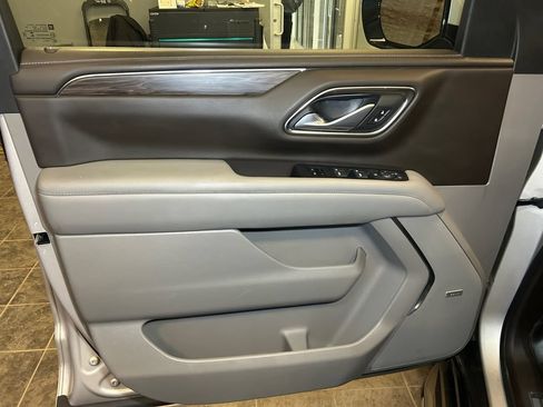 Used 2022 Chevrolet Tahoe LT AWD/4WD image 23
