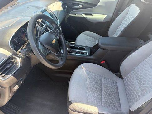 Used 2018 Chevrolet Equinox LS FWD image 11