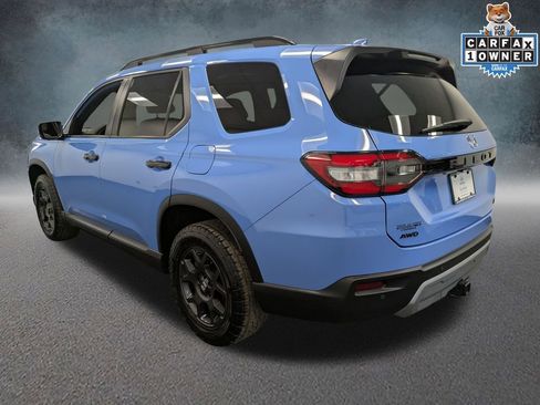 Used 2024 Honda Pilot TrailSport image 6