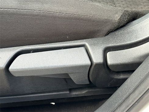 Used 2025 Nissan Kicks S image 21