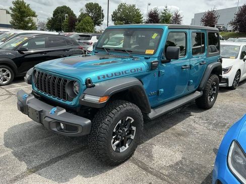 Used 2024 Jeep Wrangler Unlimited Rubicon 4xe w/ Technology Group AWD/4WD image 13