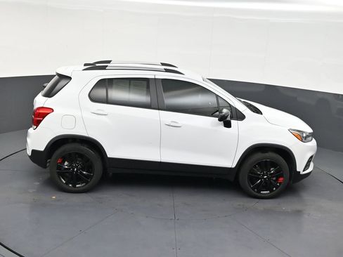 Used 2022 Chevrolet Trax LT w/ Redline Edition image 18