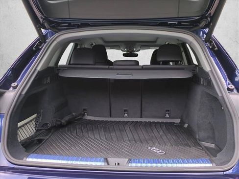 Used 2025 Audi Q5 Premium Plus w/ Premium Plus AWD/4WD image 6