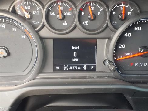 Used 2024 Chevrolet Silverado 1500 Custom AWD/4WD image 26