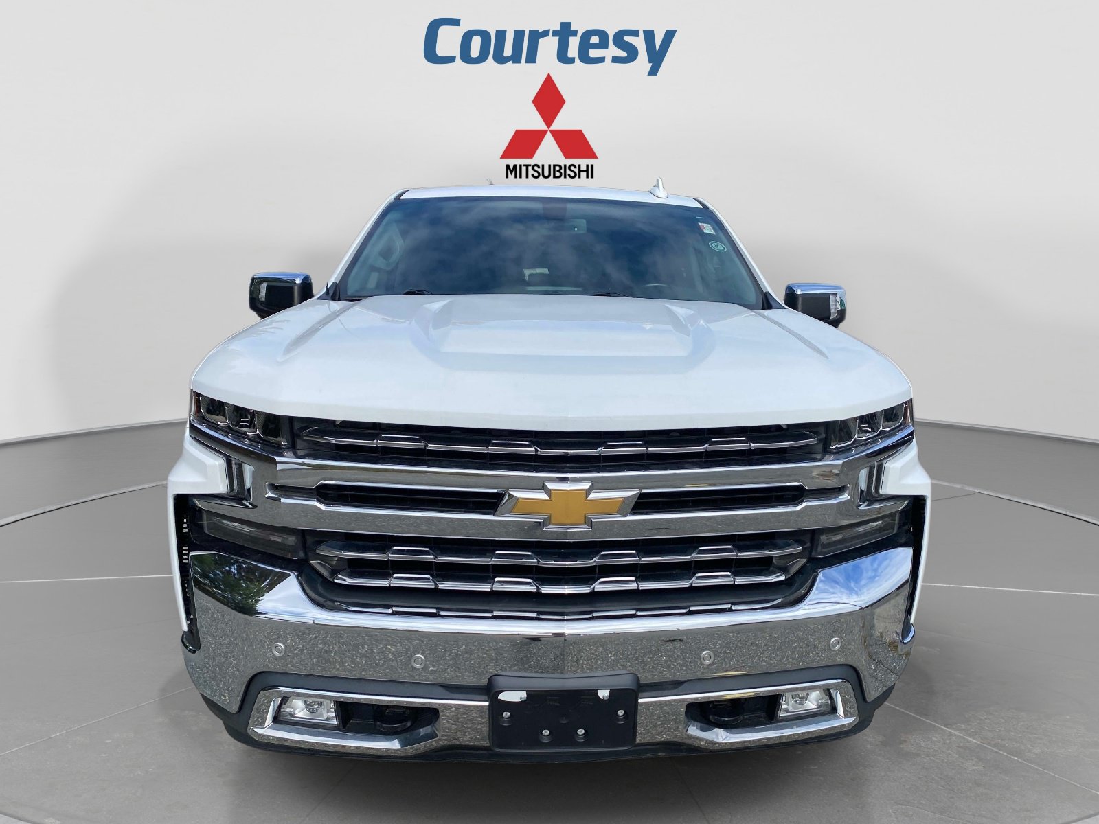 Used 2020 Chevrolet Silverado 1500 LTZ w/ LTZ Plus Package AWD/4WD image 9