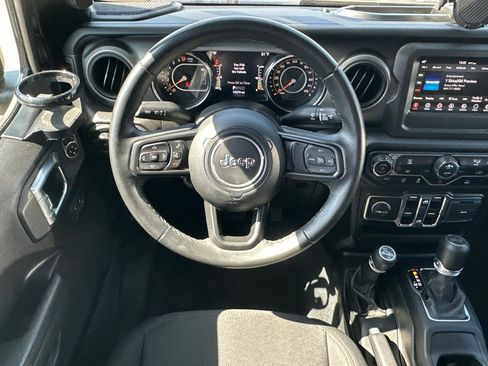 Used 2022 Jeep Wrangler Unlimited Sport image 14
