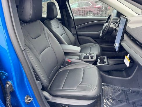 New 2025 Ford Mustang Mach-E Premium image 30